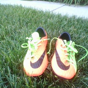 Nike Men's Hypervenom Phelon III FG Soccer Cleat