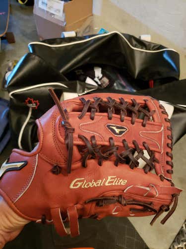 12.75" Mizuno Global Elite
