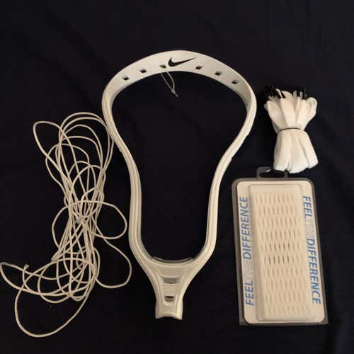 Nike Lakota U With White Hero 2.0 + Strings