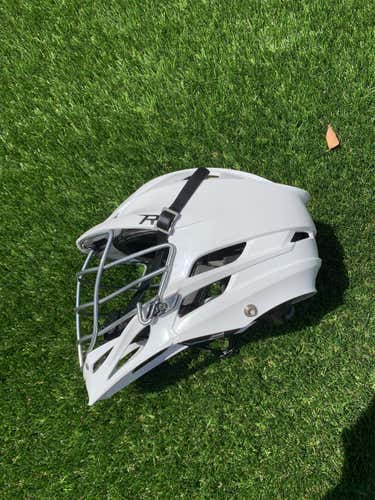 R Helmet Adult