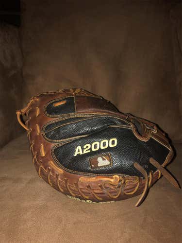 Wilson A2000 MN25SS Pro Stock Catchers Mitt