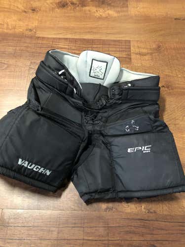 Vaughn Hockey Goalie Pants Intermediate
