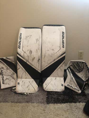 Bauer Supreme 2S Goalie Full Set Regular Senior Pro Stock size Small!