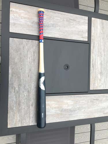 Almost Brand New Sam Bat RRC24 with Brand New Lizard Skin