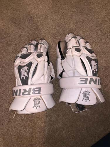 Brine King Goalie Gloves
