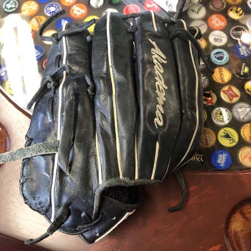 Akadema Baseball Glove Adult