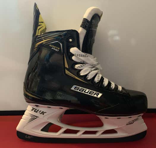 New Bauer Ignite Pro Hockey Skates Senior Size 8