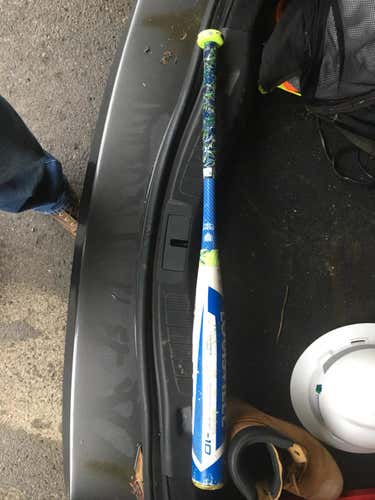 Louisville Slugger LXT Bat