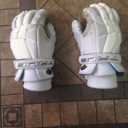 True Source Lacrosse Gloves