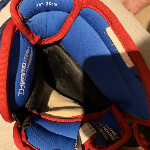 New Classic 4-Roll Gloves Senior Pro Stock