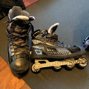 Mission Inhaler DSG1 Goalie Skates Senior Size 8.5
