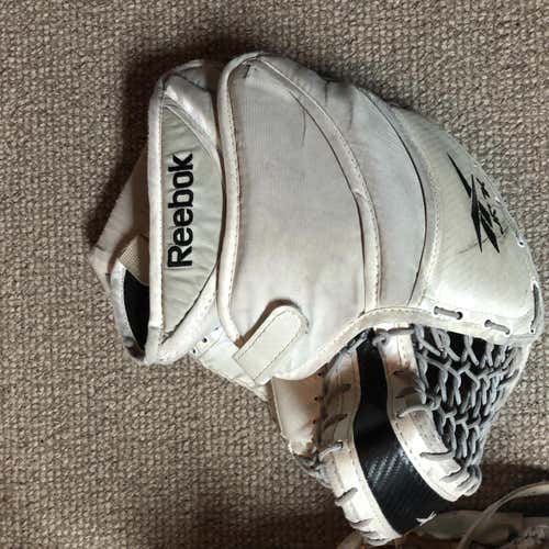 6k Goalie Glove Regular Junior