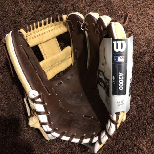 New A2000 Baseball Glove
