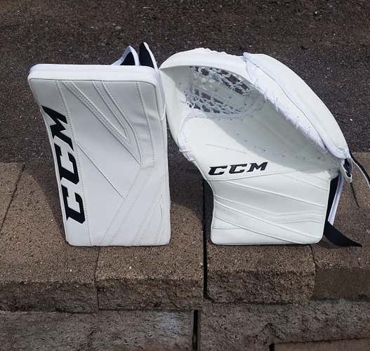 New CCM E3.9 Catcher & P2.9 Blocker | Catcher & Blocker Set | White
