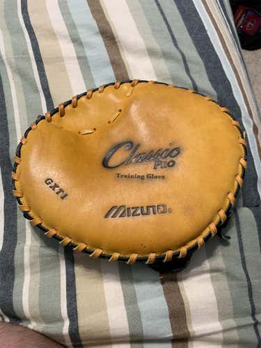 Classic Pro Soft Baseball Glove