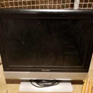 Trutech TV with DVD player (All offers appreciated) (Sound doesn't work)