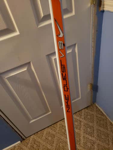 Nike Quest V9 Hockey Stick