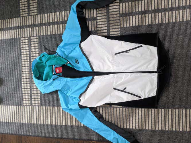 New Nike Jacket Adult