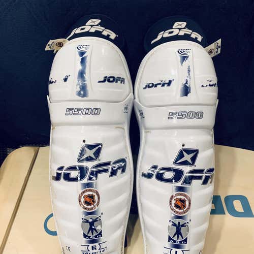 5500 Shin Pads Senior Pro Stock