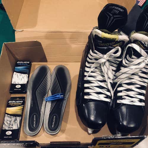 Supreme 2S Hockey Skates Senior *EXCELLENT*