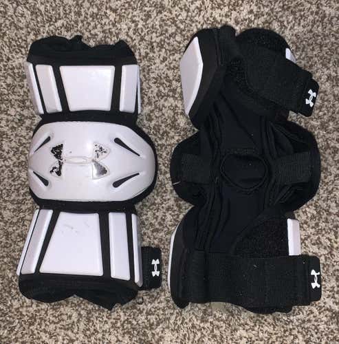 Under Armour Arm Pads White