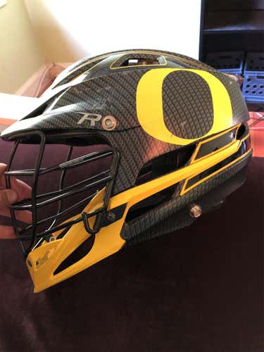 Game Worn Oregon Carbon Fiber Helmet (Cascade R)