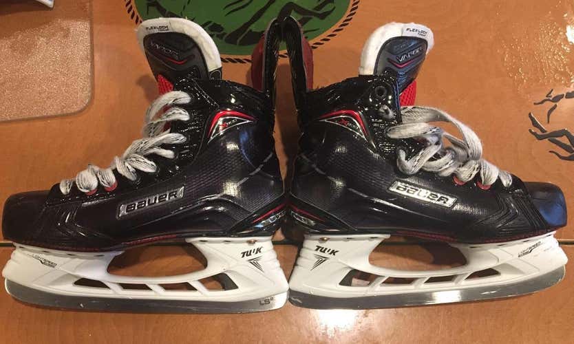 Bauer Vapor X800 Size 5.0 D Excellent Condition