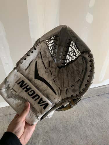 Vaughn Velocity V4 Goalie Glove & Blocker Regular Senior Pro Stock