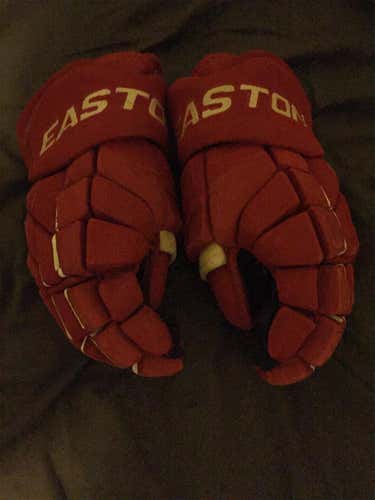 Easton Synergy 80 Gloves 14” Gloves
