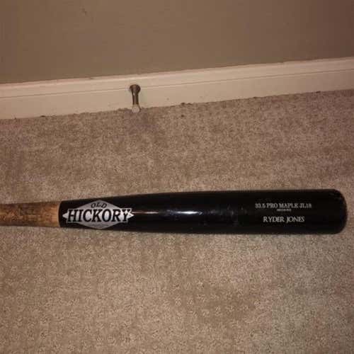 *Must Sell* Old Hickory Pro Issued 33.5 Inch Wood Bat - MAKE OFFER