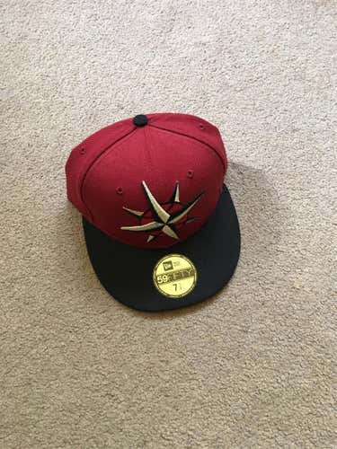 New New Era Mariners Future Night Hat Size 7.25