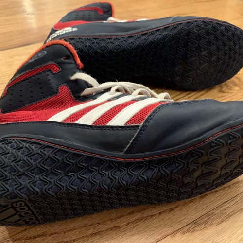 Men’s Adidas Mat Wizard 3 Size 7.5