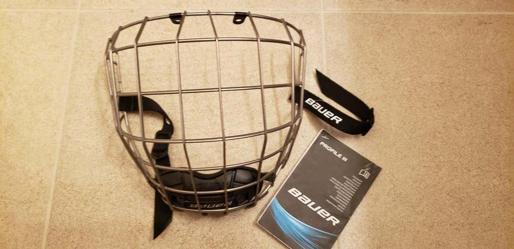 New Bauer Profile III Cage Senior