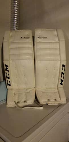 CCM Extreme Flex 400 Goalie Leg Pads Senior