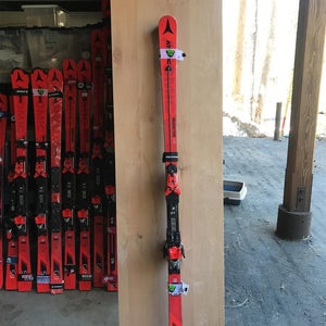 2018 Redster G9 fis men Skis