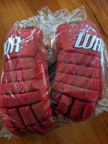 New Warrior Dynasty AX2 Gloves Senior 15" Red