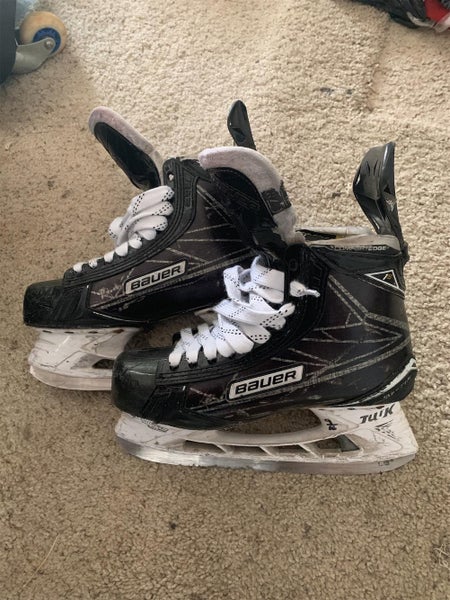 Supreme 1S Hockey Skates Senior Size 7.5