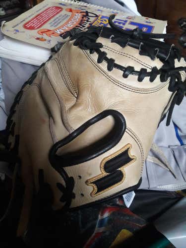 SSK Catcher's Glove 33