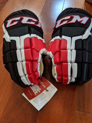 New 15” CCM HG40 Pro Stock Red/Black/White