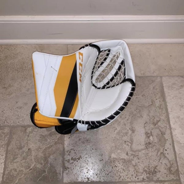 New Extreme Flex III Pro Goalie Glove & Blocker Regular Senior Pro Stock