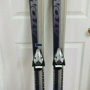 ATOMIC E3 SKIS SIZE 148 CM WITH TYROLIA BINDINGS