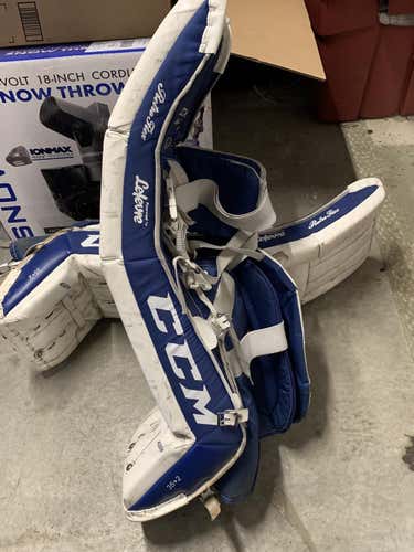 CCM Retro Flex Goalie Leg Pads