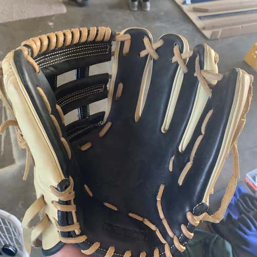Founders Series Baseball Glove
