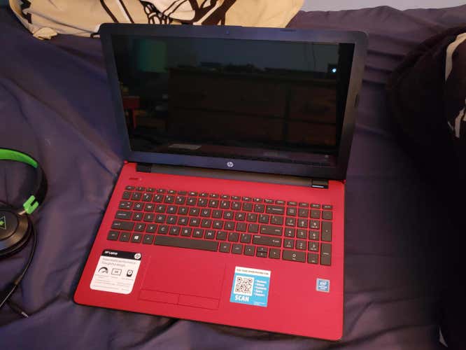 Almost New 2018 HP Computer with Pentium Processor (send me trades and offers!)
