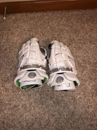 Maverik M4 Lacrosse Gloves