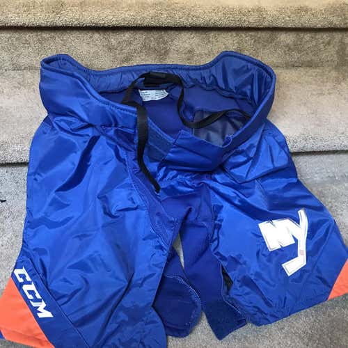 Islanders Stadium Series Shell