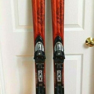 ATOMIC BALANZE SKIS SIZE 168 CM WITH ATOMIC BINDINGS