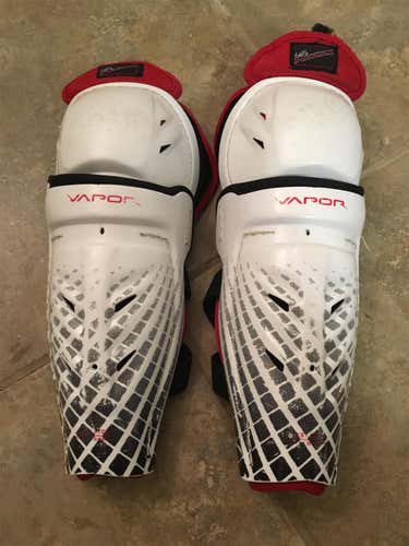 10.5” Bauer Vapor Jr Shin Pads