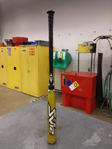 Easton SV12 Bat