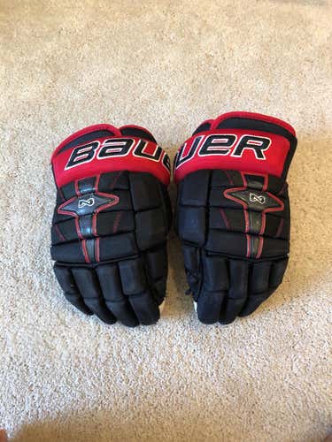 Bauer Nexus 9000 Gloves 14” Black/Red